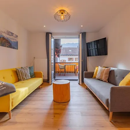 Mucklschlupf Im Garmischer Zentrum 加爾米施-帕滕基興