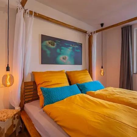 Mucklschlupf Im Garmischer Zentrum